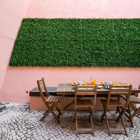 Appartamento Cozy Tailor Made With A Refreshing Terrace Lisbona Esterno foto