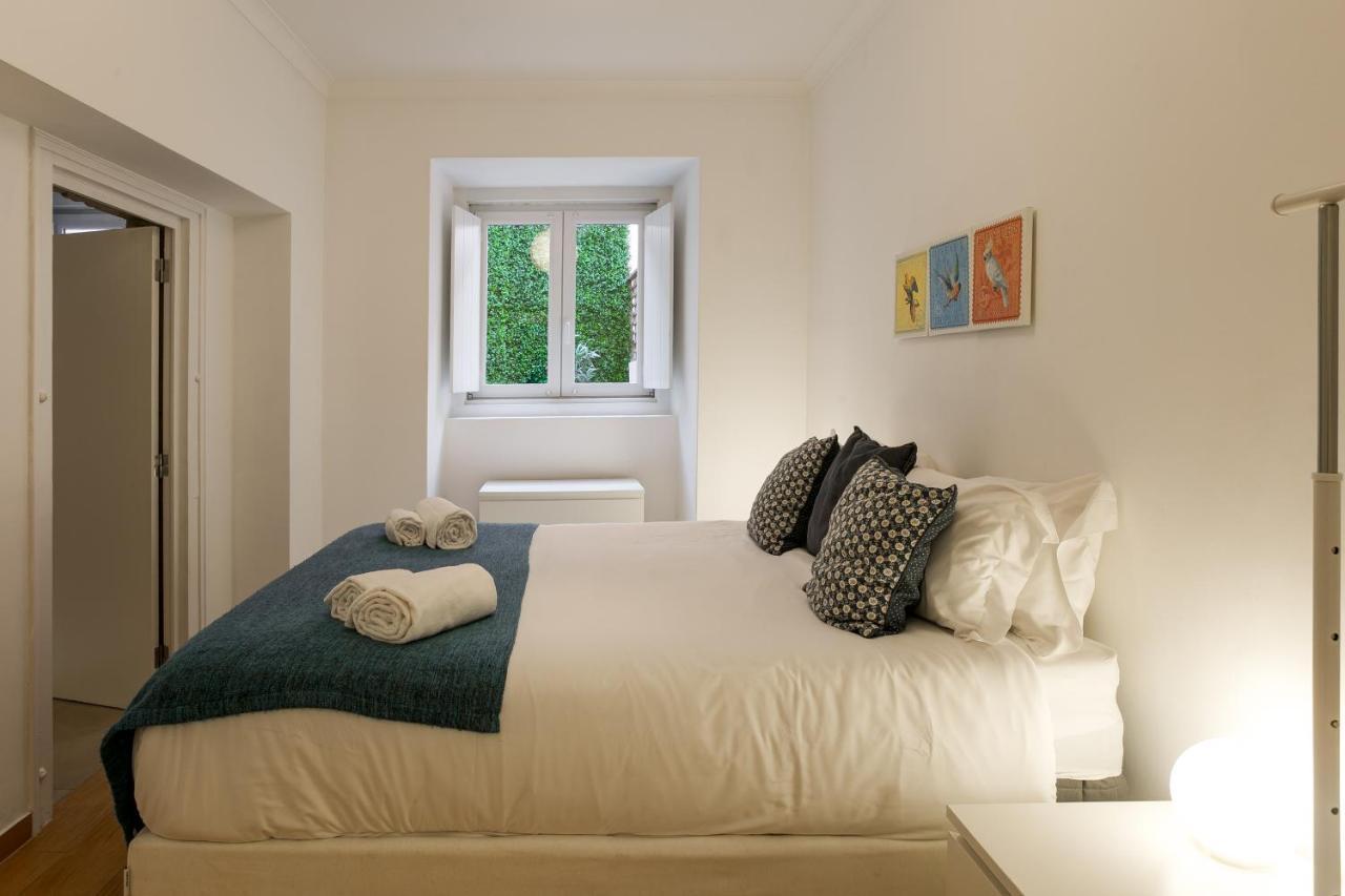 Appartamento Cozy Tailor Made With A Refreshing Terrace Lisbona Esterno foto