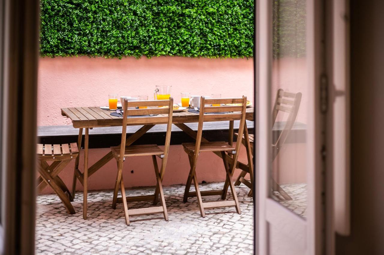 Appartamento Cozy Tailor Made With A Refreshing Terrace Lisbona Esterno foto